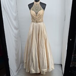 Mac Duggal Halter Evening Gown Size 4
